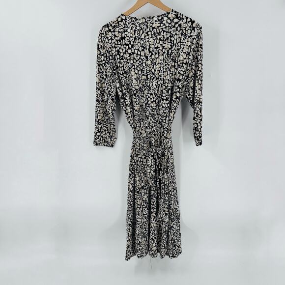 Lane Bryant Black White Floral Wrap Maxi Dress Women’s Plus Size 18/20 - Picture 2 of 9